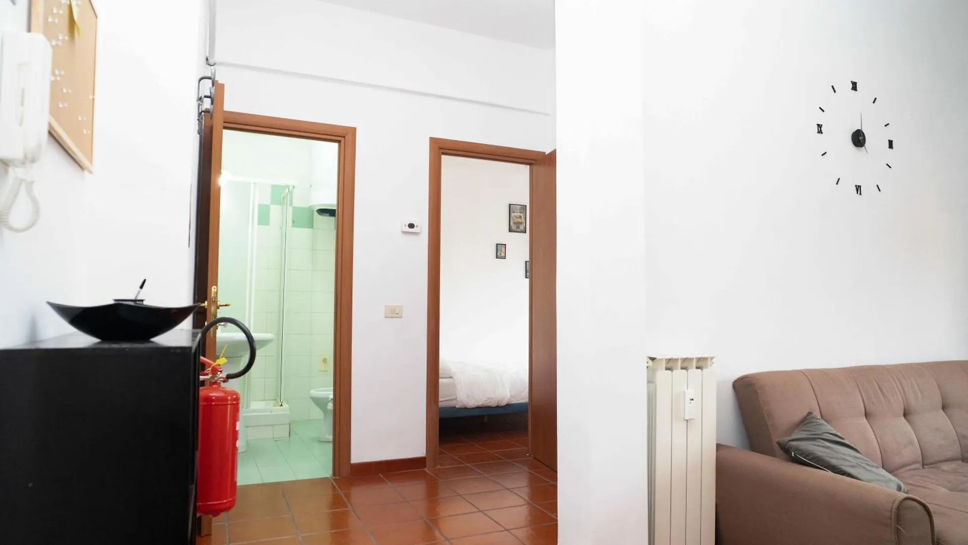 Modern And Central One-Bedroom, 10 Min From Colosseum Apartment
