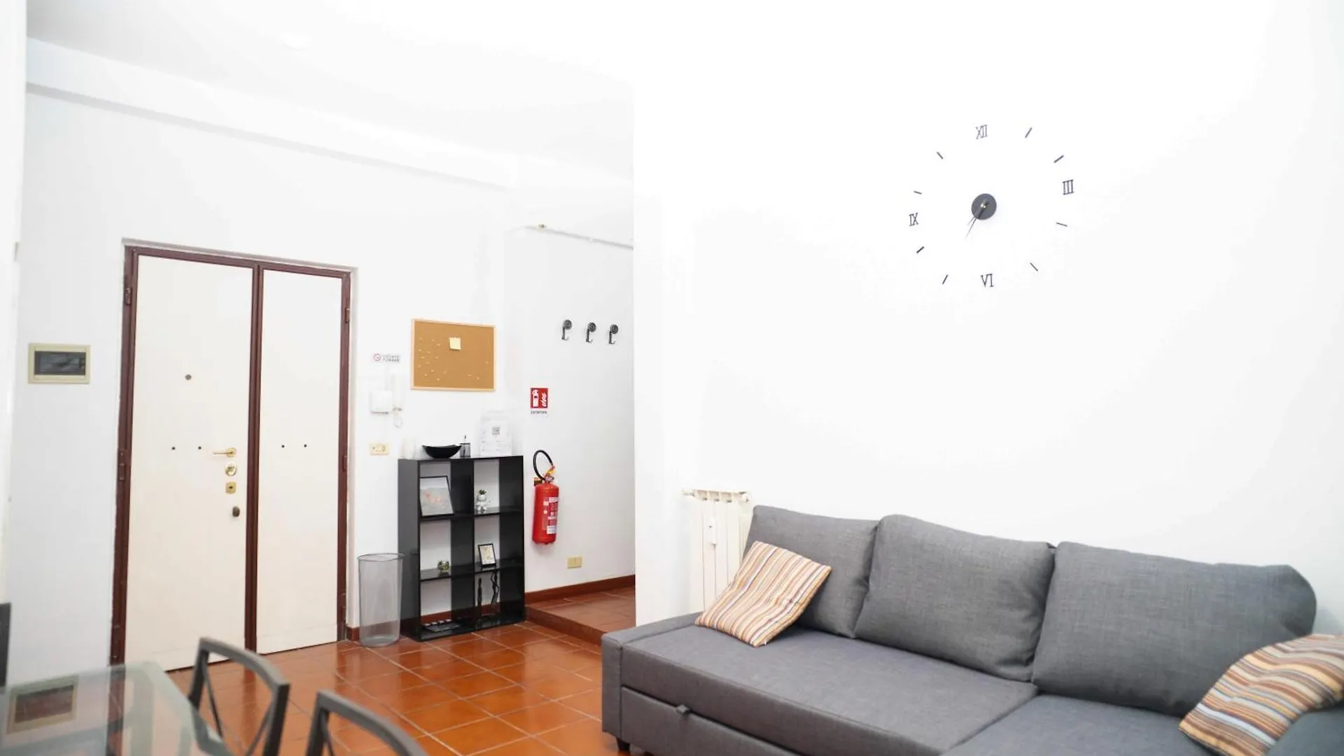 Apartment Modern And Central One-Bedroom, 10 Min From Colosseum
