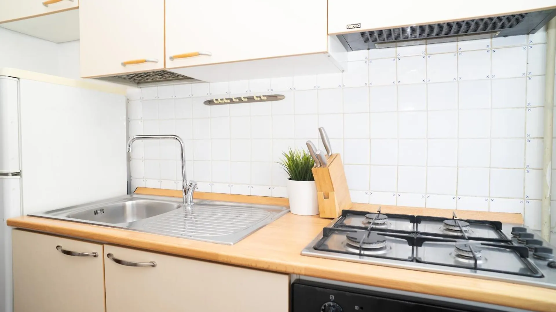 Modern And Central One-Bedroom, 10 Min From Colosseum 0*, Rom Italien